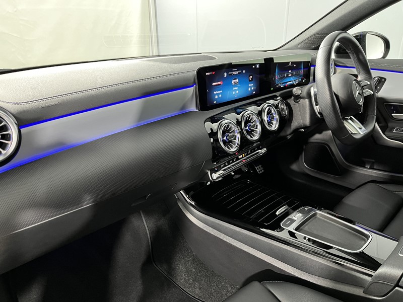 2023 (73) MERCEDES-BENZ A CLASS A35 4Matic Premium Plus 5dr Auto 3519046