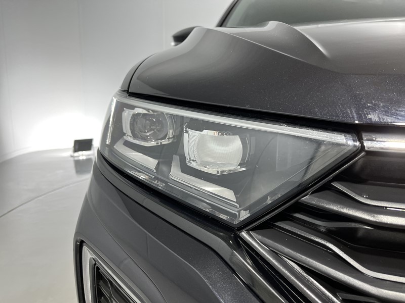 2021 (71) VOLKSWAGEN T-ROC 1.5 TSI EVO Black Edition 5dr 3515697