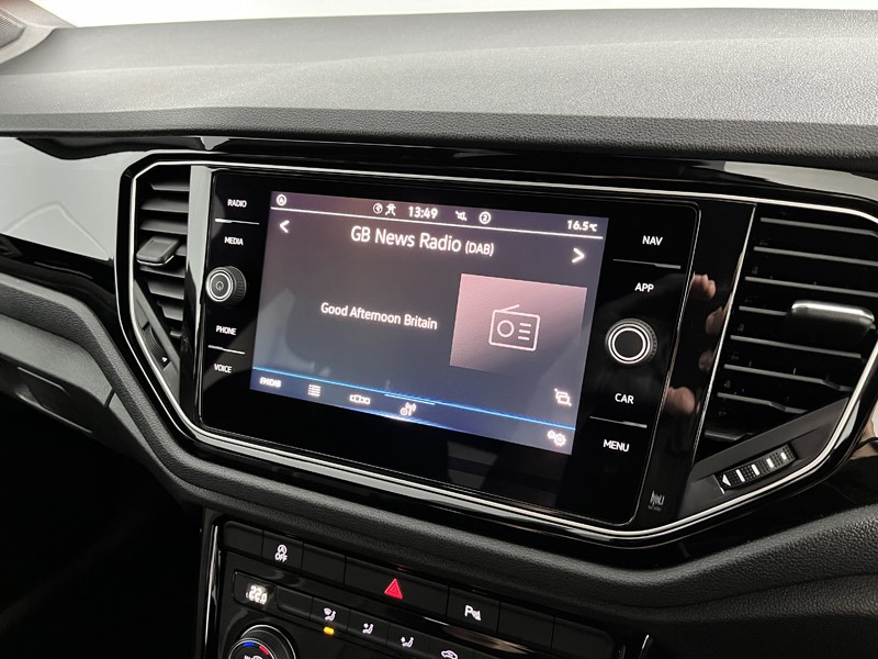 2021 (71) VOLKSWAGEN T-ROC 1.5 TSI EVO Black Edition 5dr 3515687