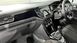 2021 (71) VOLKSWAGEN T-ROC 1.5 TSI EVO Black Edition 5dr 3515669