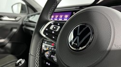 2021 (71) VOLKSWAGEN T-ROC 1.5 TSI EVO Black Edition 5dr 3515682