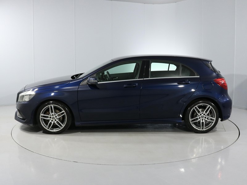 2017 (67) MERCEDES-BENZ A CLASS A180d AMG Line 5dr Auto 3515512