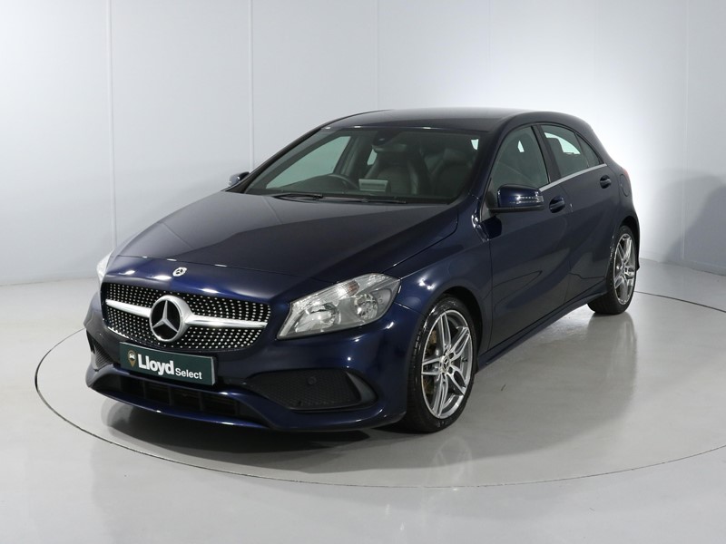 2017 (67) MERCEDES-BENZ A CLASS A180d AMG Line 5dr Auto 3515511