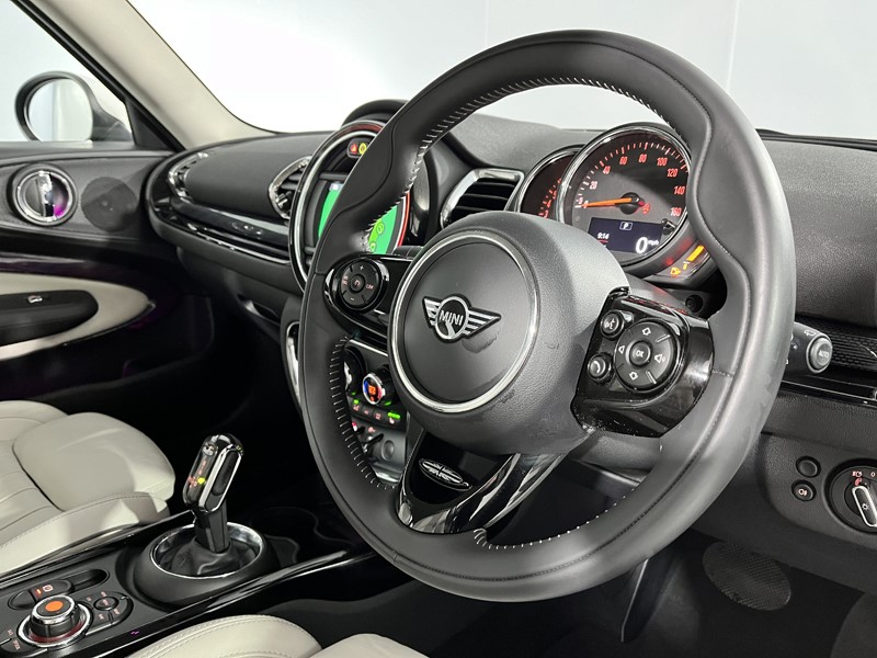 2019 (19) MINI CLUBMAN 1.5 Cooper Exclusive 6dr Auto 3544346