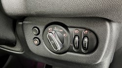 2019 (19) MINI CLUBMAN 1.5 Cooper Exclusive 6dr Auto 3544361