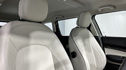 2019 (19) MINI CLUBMAN 1.5 Cooper Exclusive 6dr Auto 3544351