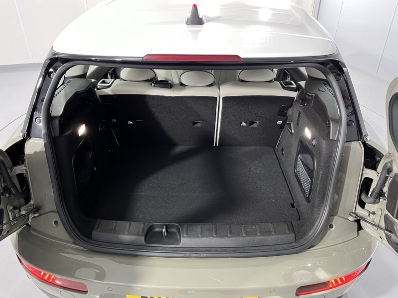 2019 (19) MINI CLUBMAN 1.5 Cooper Exclusive 6dr Auto 3544353