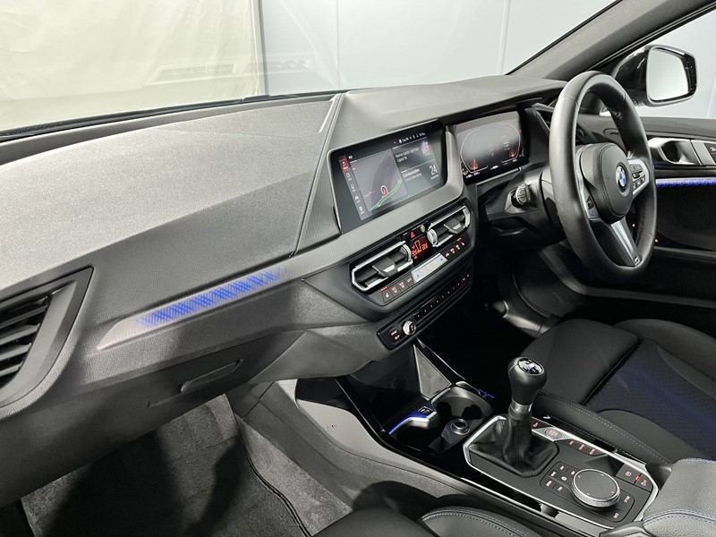 2022 (72) BMW 1 SERIES 118i [136] M Sport 5dr [Live Cockpit Professional] 3531253