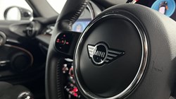 2021 (21) MINI HATCHBACK 2.0 Cooper S Sport 3dr 3534022