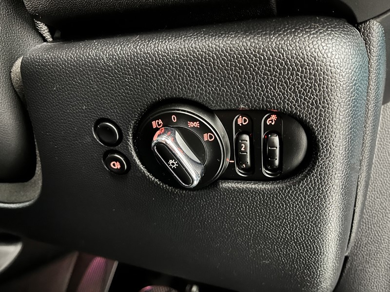 2023 (23) MINI CONVERTIBLE 2.0 Cooper S Seaside Edition 2dr Auto 3538007