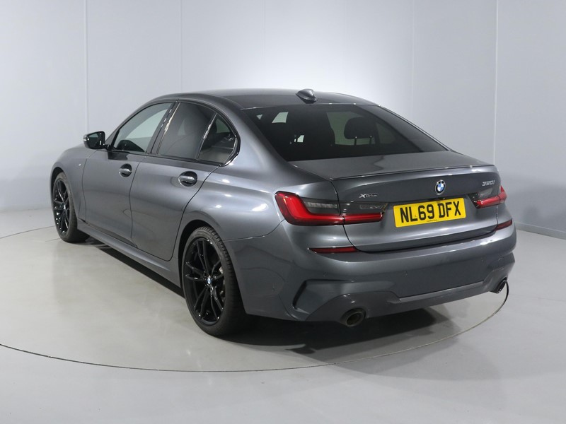 2019 (69) BMW 3 SERIES 320i xDrive M Sport 4dr Step Auto 3600458