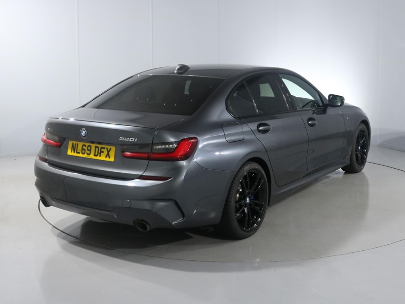 2019 (69) BMW 3 SERIES 320i xDrive M Sport 4dr Step Auto 3600518