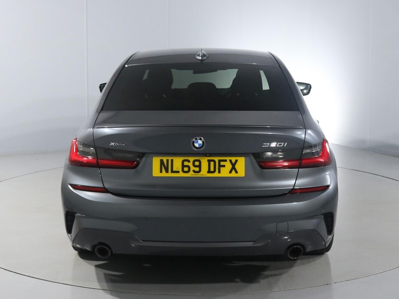 2019 (69) BMW 3 SERIES 320i xDrive M Sport 4dr Step Auto 3600471