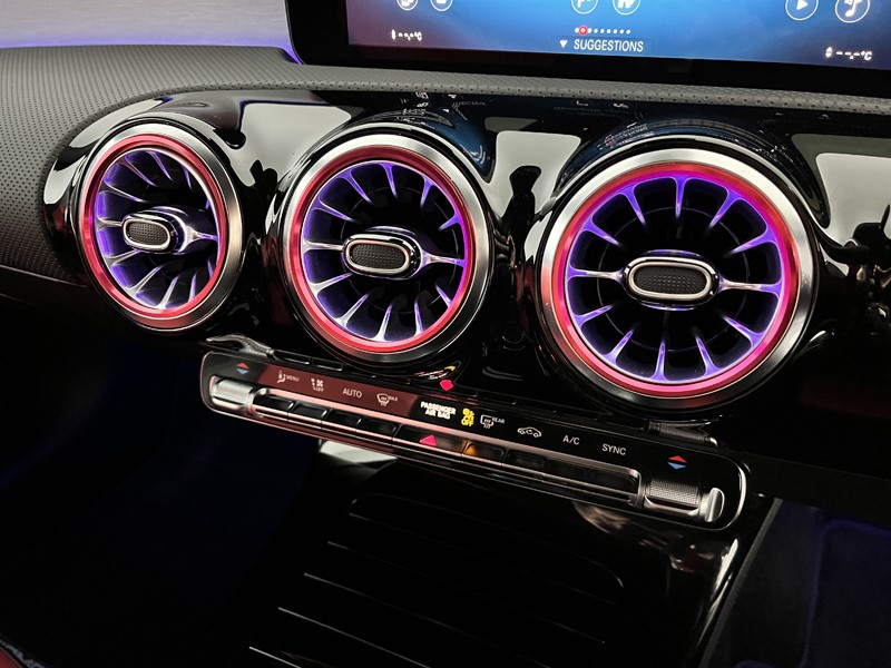 2022 (22) MERCEDES-BENZ CLA 250 AMG Line Premium Plus 4dr Tip Auto 3584956