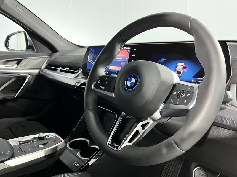 2024 (74) BMW iX2 230kW xDrive30 M Sport 65kWh 5dr Auto 3716082