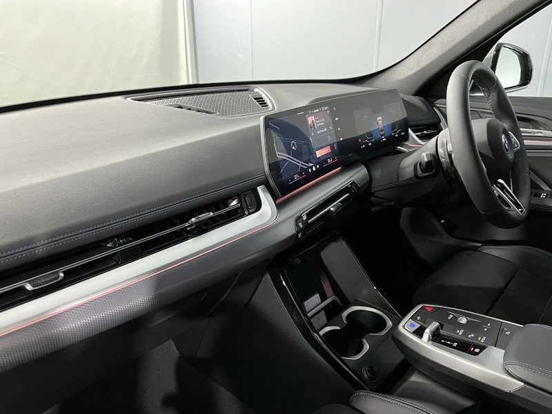 2024 (74) BMW iX1 230kW xDrive30 M Sport 65kWh 5dr Auto 3696014