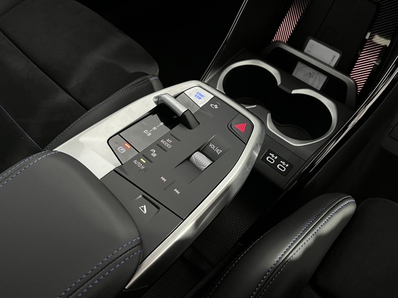 2024 (74) BMW iX1 230kW xDrive30 M Sport 65kWh 5dr Auto 3696017