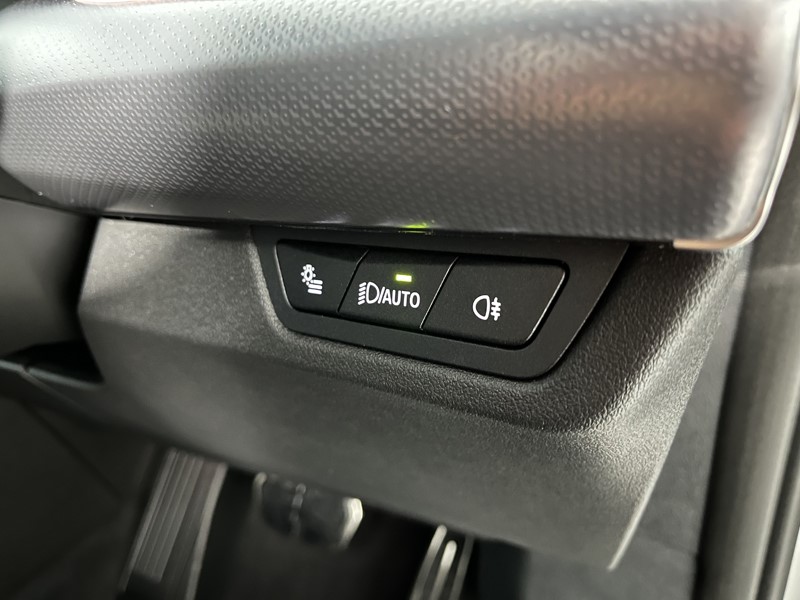 2024 (74) BMW iX1 230kW xDrive30 M Sport 65kWh 5dr Auto 3696027