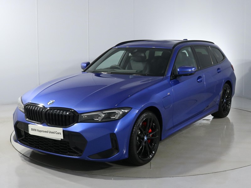 2024 (74) BMW 3 SERIES 330e M Sport 5dr Step Auto 3913490