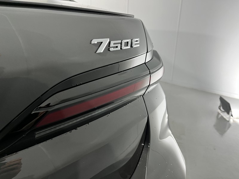 2024 (74) BMW 7 SERIES 750e xDrive M Sport 4dr Auto 4134615