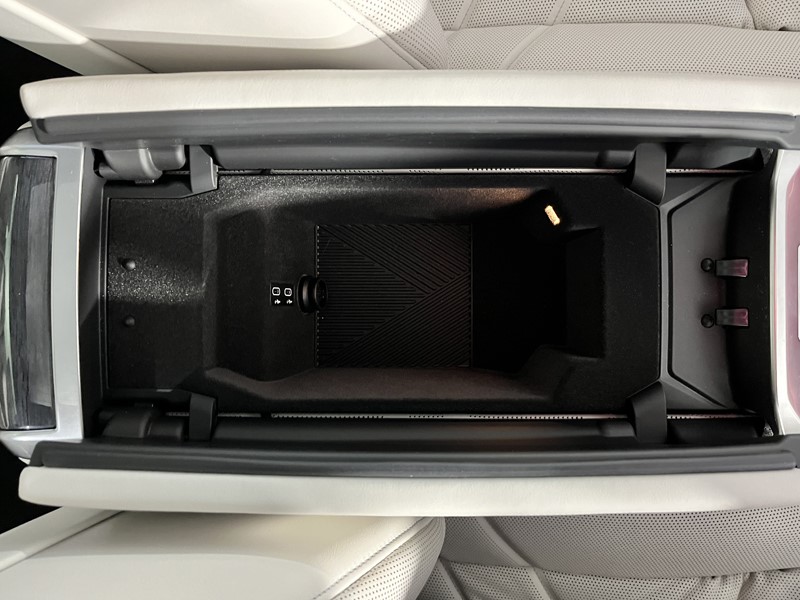 2024 (74) BMW 7 SERIES 750e xDrive M Sport 4dr Auto 4134605