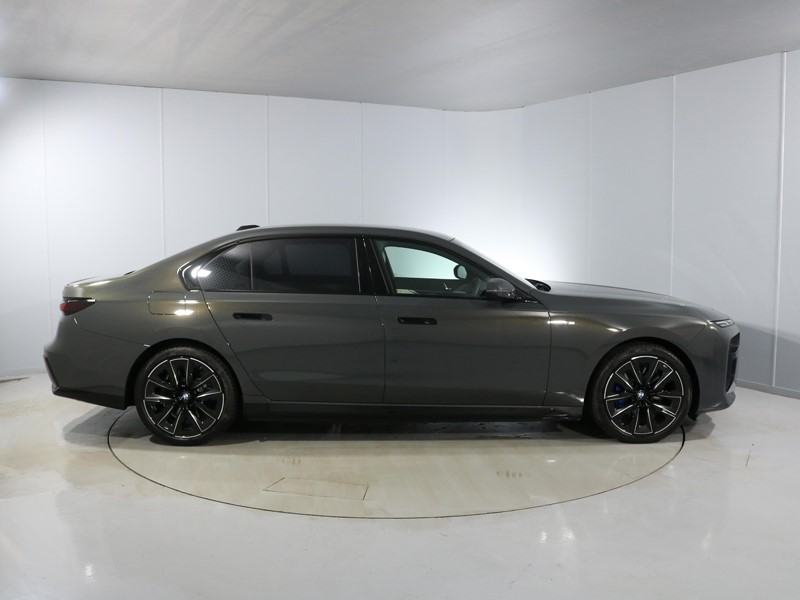 2024 (74) BMW 7 SERIES 750e xDrive M Sport 4dr Auto 4134576