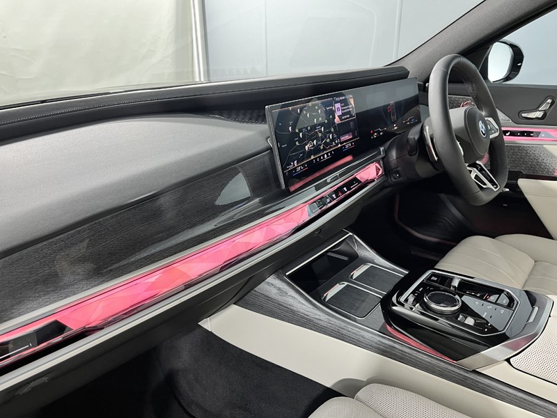 2024 (74) BMW 7 SERIES 750e xDrive M Sport 4dr Auto 4134580