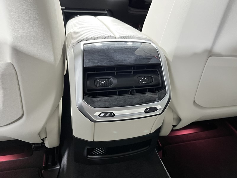 2024 (74) BMW 7 SERIES 750e xDrive M Sport 4dr Auto 4134610