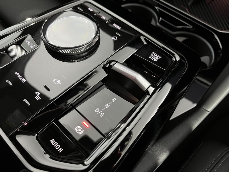 2024 (74) BMW 5 SERIES 530e M Sport Pro 5dr Auto 4172435