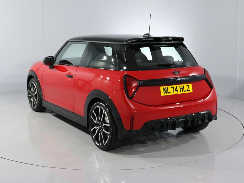 2024 (74) MINI COOPER 1.5 C Sport 3dr Auto 3998012