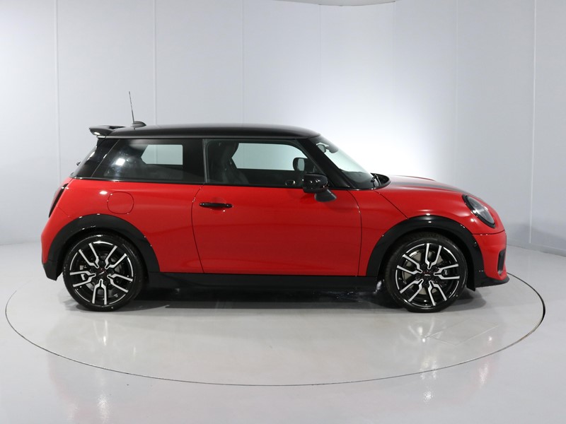 2024 (74) MINI COOPER 1.5 C Sport 3dr Auto 3998013