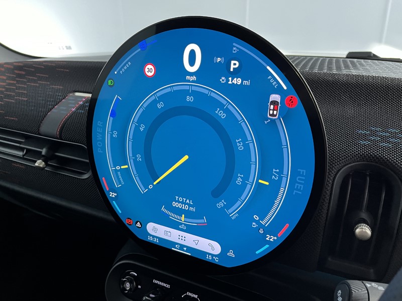 2024 (74) MINI COOPER 1.5 C Sport 3dr Auto 3998019