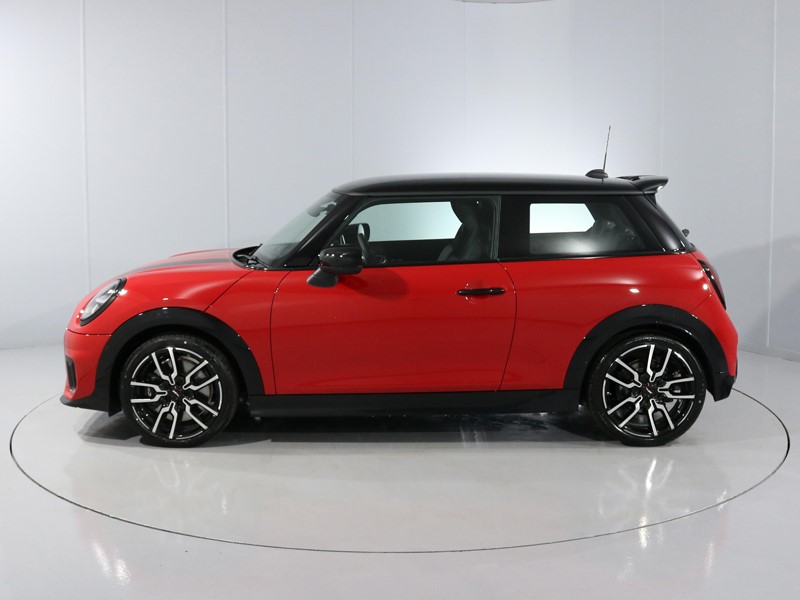 2024 (74) MINI COOPER 1.5 C Sport 3dr Auto 3998050