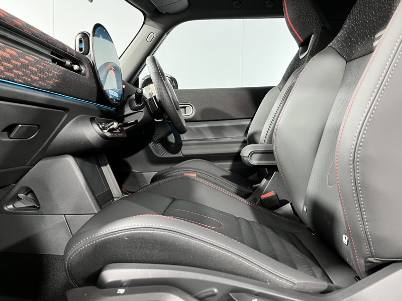 2024 (74) MINI COOPER 1.5 C Sport 3dr Auto 3998042