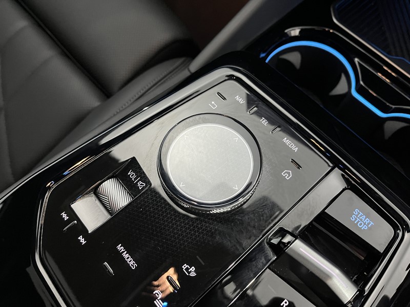 2025 (25) BMW I5 250kW eDrive40 M Sport 84kWh 5dr Auto [Tech PLUS] 4679729