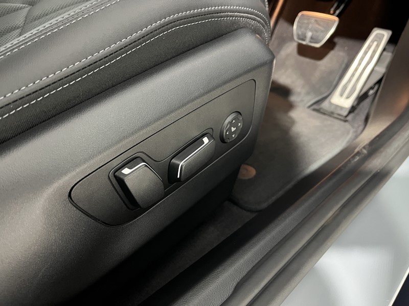 2025 (25) BMW I5 250kW eDrive40 M Sport 84kWh 5dr Auto [Tech PLUS] 4679714