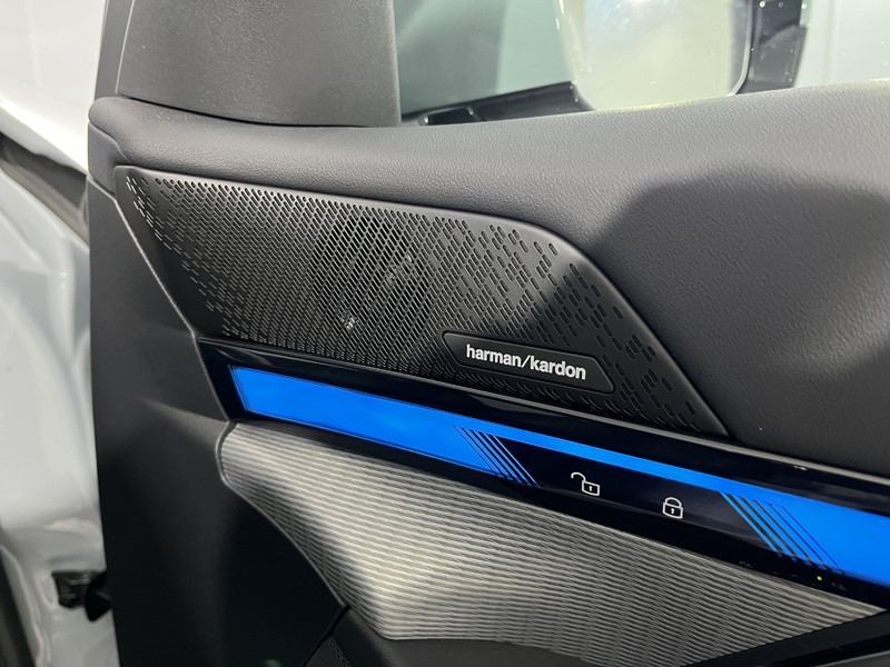 2025 (25) BMW I5 250kW eDrive40 M Sport 84kWh 5dr Auto [Tech PLUS] 4679716