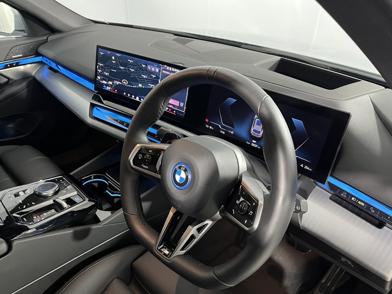 2025 (25) BMW I5 250kW eDrive40 M Sport 84kWh 5dr Auto [Tech PLUS] 4679700
