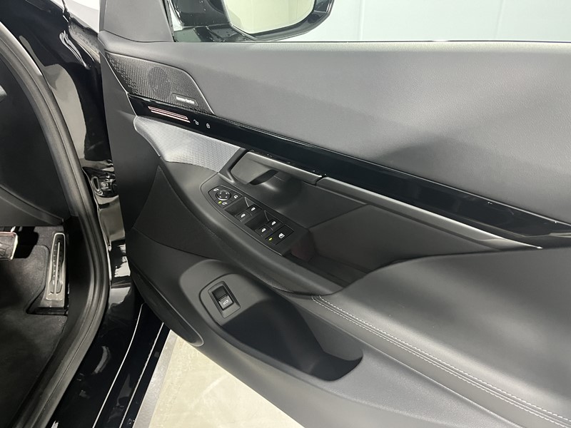 2025 (25) BMW 5 SERIES 530e M Sport Pro 5dr Auto [Comfort Plus] 4281415