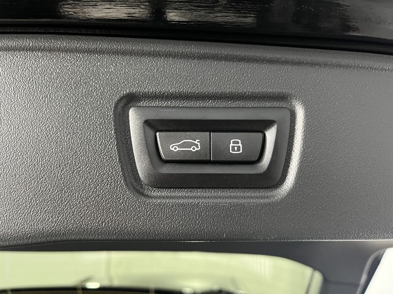 2025 (25) BMW 5 SERIES 530e M Sport Pro 5dr Auto [Comfort Plus] 4281439