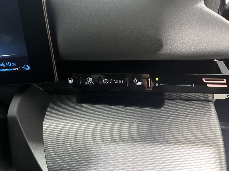 2025 (25) BMW 5 SERIES 530e M Sport Pro 5dr Auto [Comfort Plus] 4281417