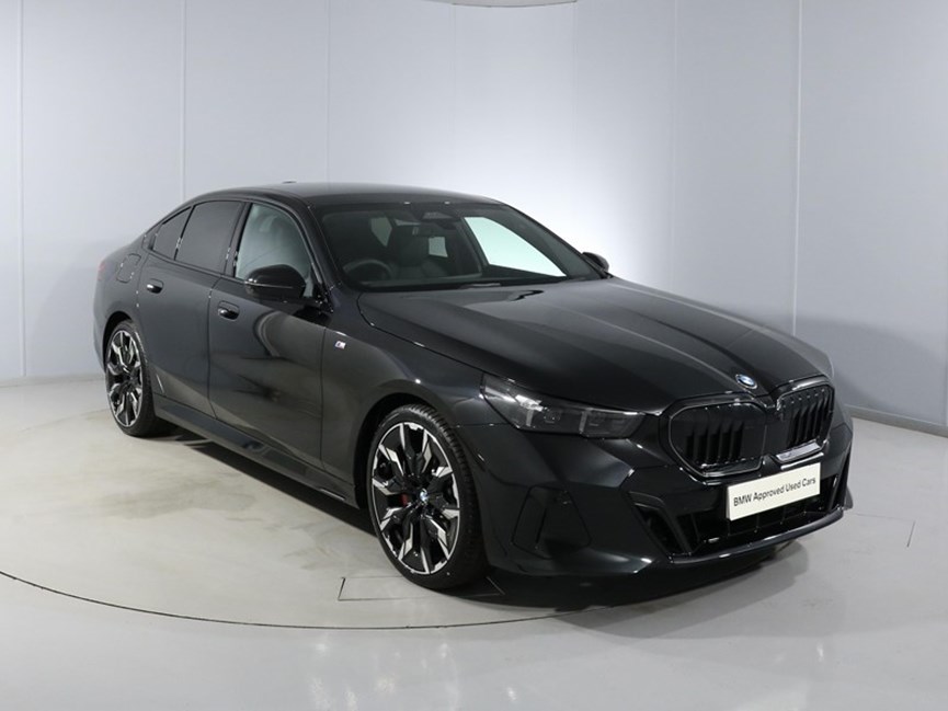 2025 (25) BMW 5 SERIES 520i M Sport Pro 4dr Auto