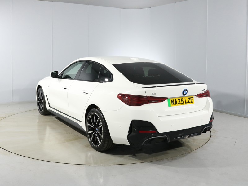 2025 (25) BMW I4 250kW eDrive40 M Sport 83.9kWh 5dr Auto 4396198