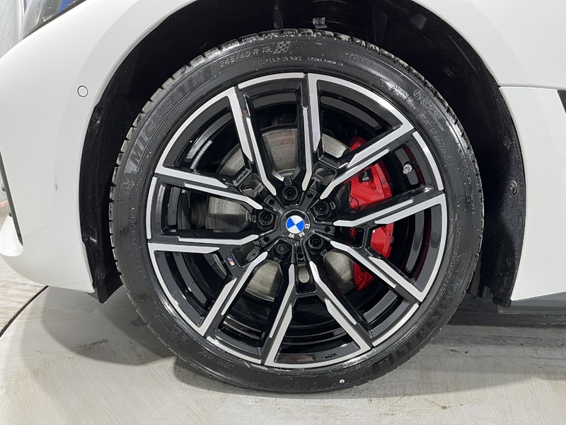 2025 (25) BMW I4 250kW eDrive40 M Sport 83.9kWh 5dr Auto 4396210