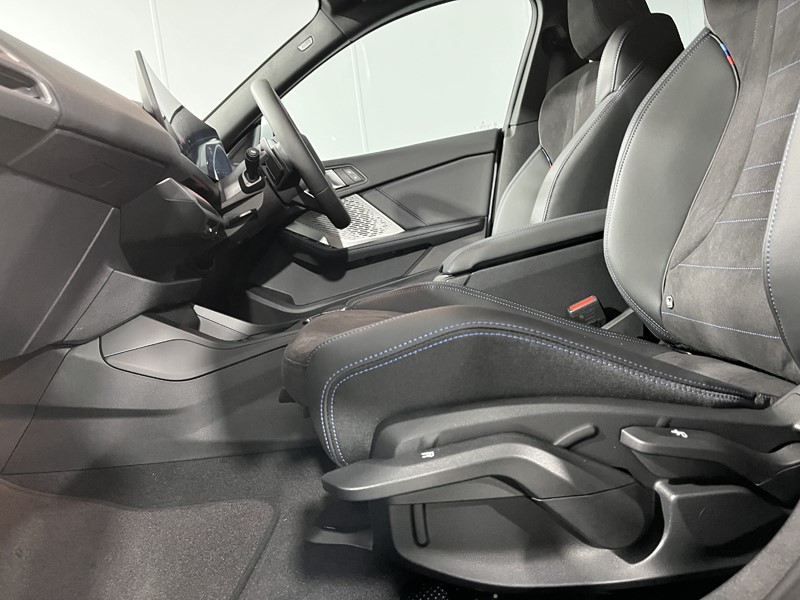 2025 (25) BMW 2 SERIES 220 M Sport 4dr Step Auto 4395960