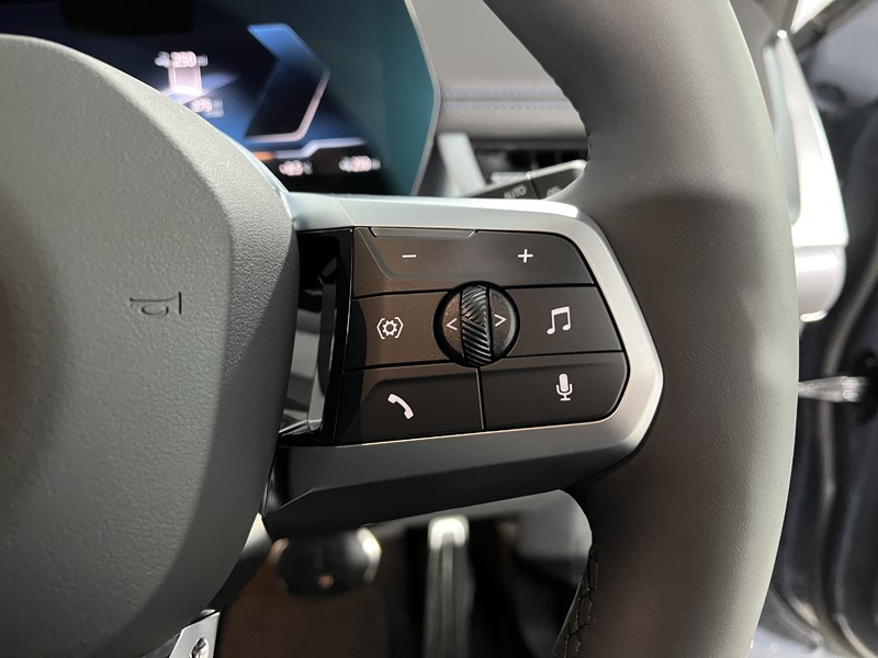 2025 (25) BMW iX1 150kW eDrive20 M Sport 65kWh 5dr Auto 4502250