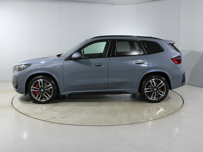 2025 (25) BMW iX1 150kW eDrive20 M Sport 65kWh 5dr Auto 4502272