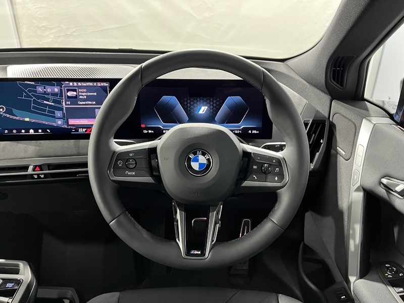 2025 (25) BMW iX 300kW xDrive45 M Sport 101kWh 5dr Auto 4502178