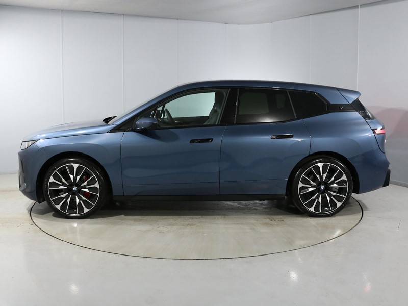 2025 (25) BMW iX 300kW xDrive45 M Sport 101kWh 5dr Auto 4502224