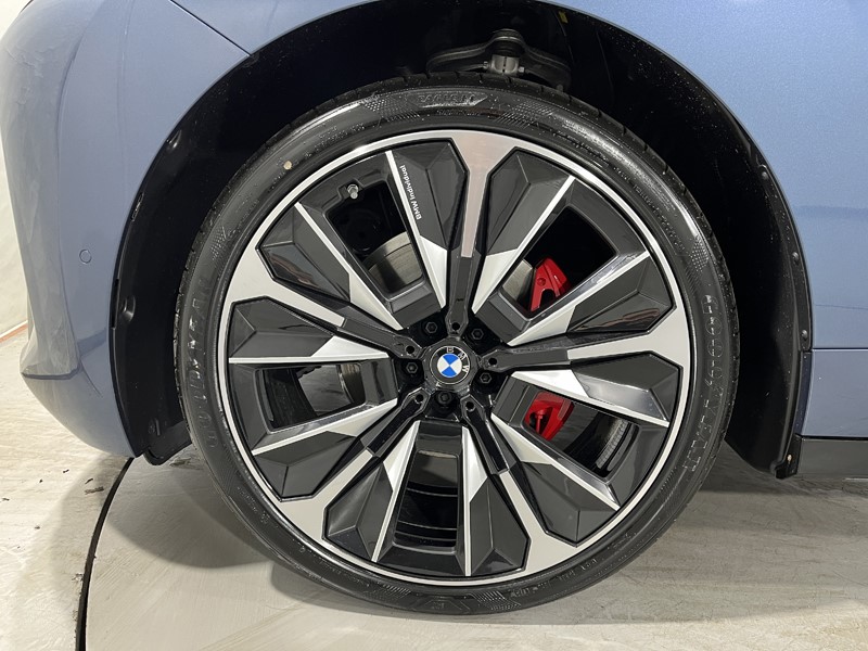 2025 (25) BMW iX 300kW xDrive45 M Sport 101kWh 5dr Auto 4502187